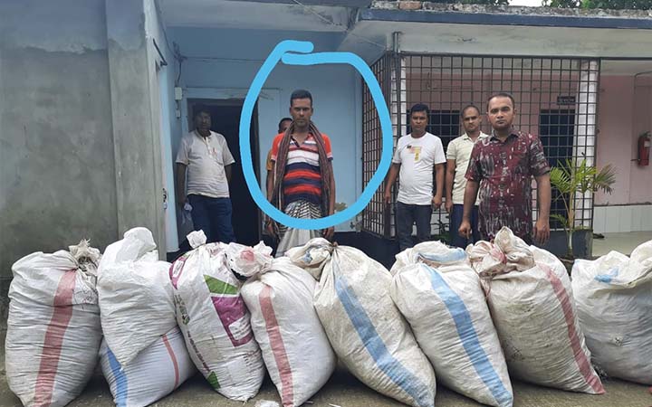 নাটোরে বিপুল পরিমান নকল বিড়ি জব্দ